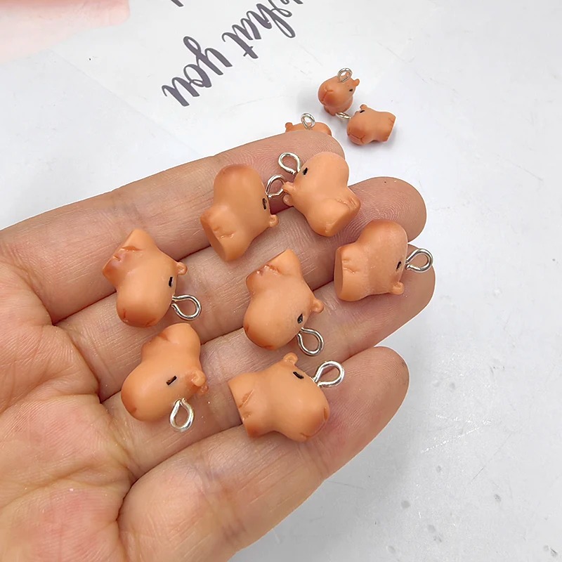 Resin Craft Projects - 10 Stück Niedliche Kleine Capybara-Anhänger für